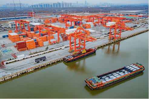 Key inland port turns into global trade artery